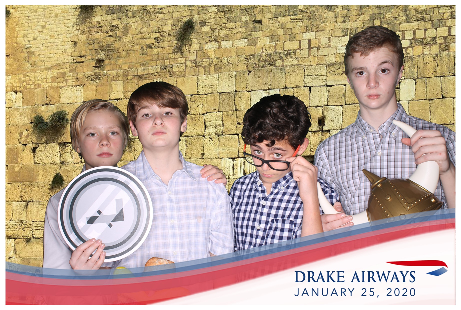 Drake Airways | View more photos from the event at gallery.photoboothcincy.com/u/PhotoBoothCincy/Drake-Airways